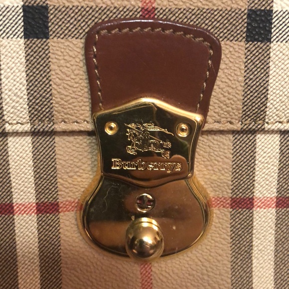๐๐HOST PICK๐๐Burberry Vintage Check Handbag - Picture 5 of 6
